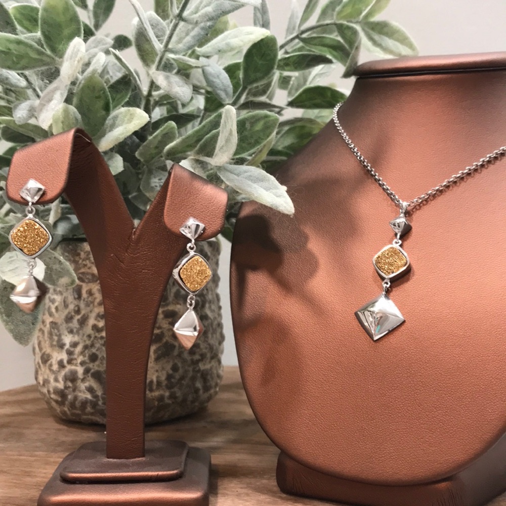 Matching sterling silver drusy necklace & earring